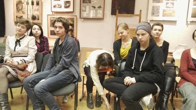 Круглый стол, посвященный проблемам обучения художников по специальности станковая и театрально-декорационная живопись — фотография 1