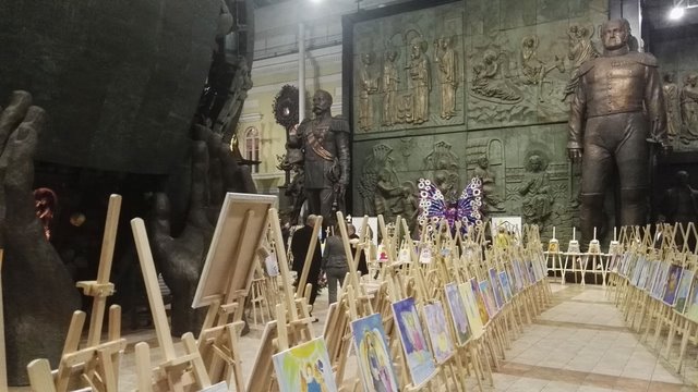 Рождественский благотворительный марафон «Крылья ангела» в Галерее искусств Зураба Церетели — фотография 9